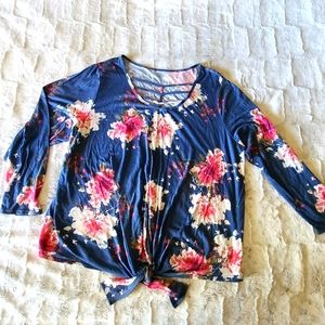 Boutique Plus Floral Tie Front Top size 3X